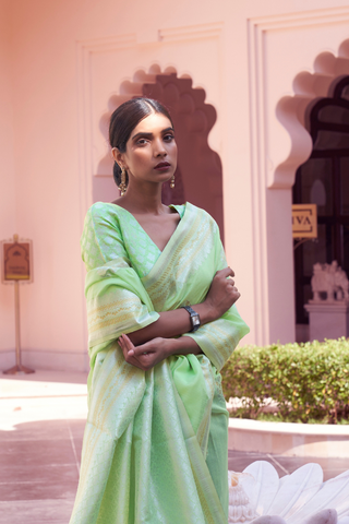 Green Pure Linen Weaving Saree_Kumari Sarees