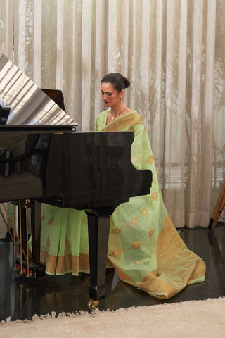 Green Pure Linen Silk Saree_Kumari Sarees