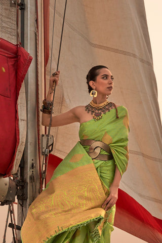 Green Satin Pastel Two Tone Handloom Weaving Saree_Kumari Sarees