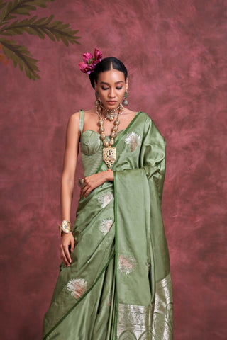Green Pure Satin Handloom Weaving Silk Saree_Kumari Sarees
