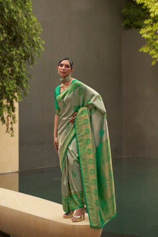 Green Nylon Two Tone Handloom Weaving Saree_Kumari sarees