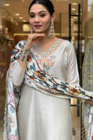 Grey Viscose Chanderi Embroidery Kurta Set_Kumari Sarees