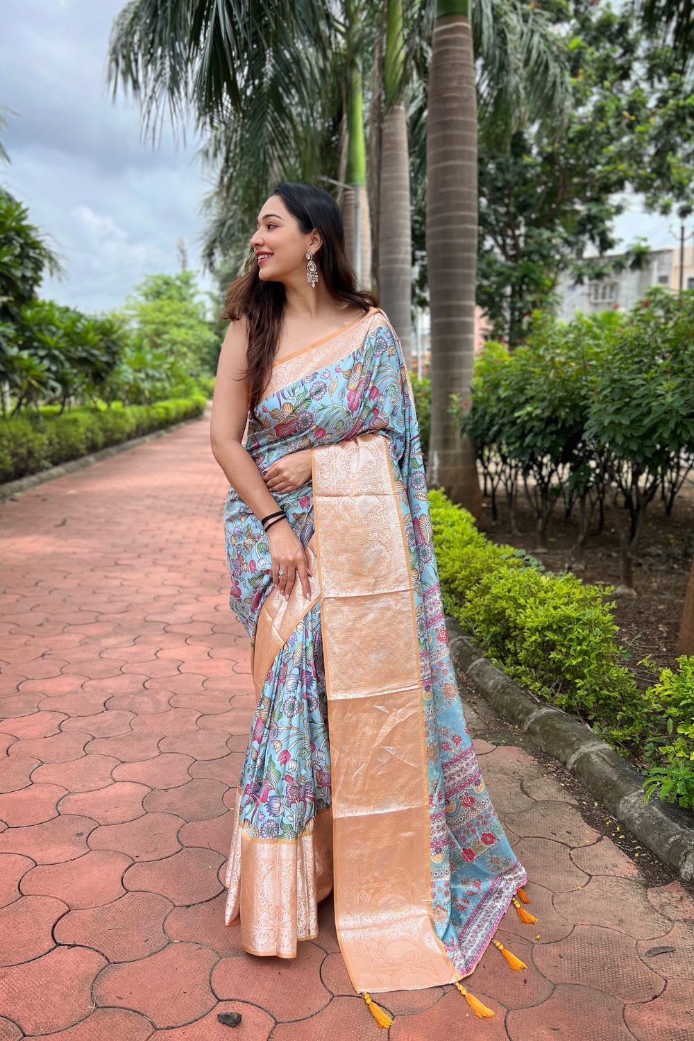 Beige And Mustard Tussar Silk Printed Saree