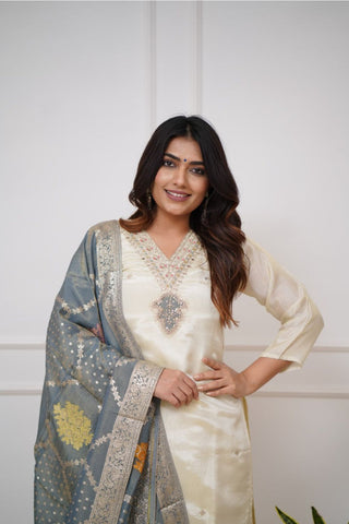 Off White Women Embroidered Chanderi Silk Kurta set