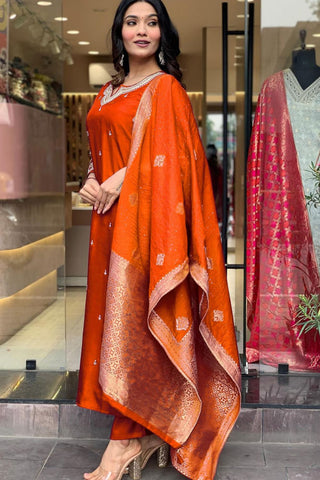 Orange Georgette Weightless Digital Printed Kurta Pant With Dupatta_Kumari Sarees