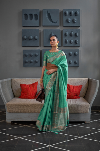 Sea Green Gala Copper Zari Handloom Weaving Saree_Kumari Sarees