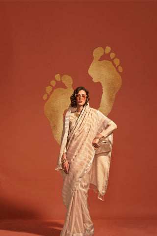 White Pure Viscose Handloom Saree_Kumari Sarees