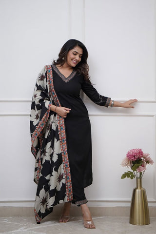 Black Viscose Chinon Embroidery Silk Kurta Set_Kumari Sarees