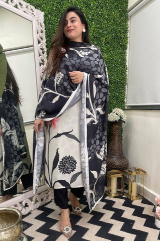 Black Viscose Reyon Embroidered Silk Kurta Set_Kumari Sarees
