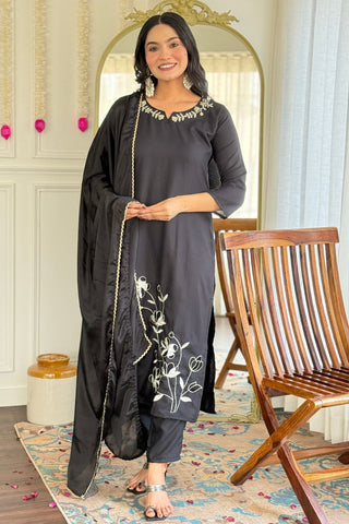 Black Viscose Reyon Chinon Embroidery Kurta Set_Kumari Sarees