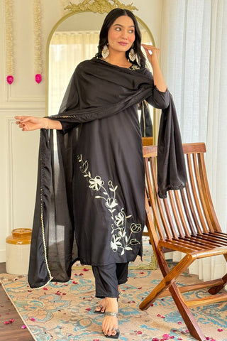Black Viscose Reyon Chinon Embroidery Kurta Set_Kumari Sarees