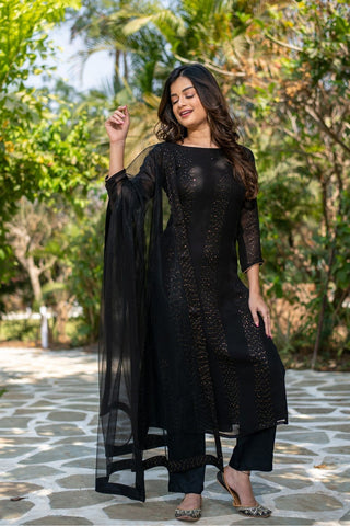 Black Georgette Heavy Crepe With Embroidery Kurta Set_Kumari Sarees