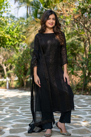 Black Georgette Heavy Crepe With Embroidery Kurta Set_Kumari Sarees