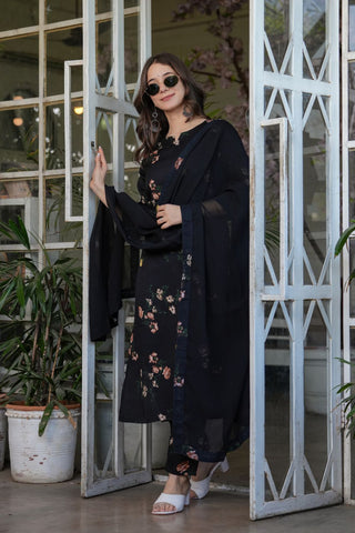 Black Silk Blend Nazmeen With Embroidery_Kumari Sarees