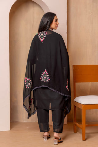 Black Georgette With Embroidery Work Kurta Set_Kumari Sarees