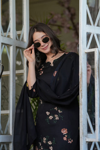 Black Silk Blend Nazmeen With Embroidery_Kumari Sarees