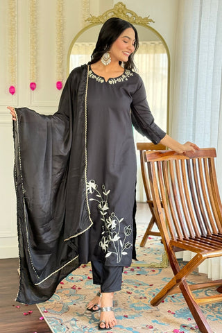 Black Viscose Reyon Chinon Embroidery Kurta Set_Kumari Sarees