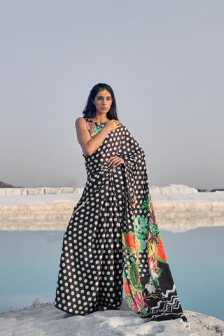 Black & White Crepe Digital Printed Saree