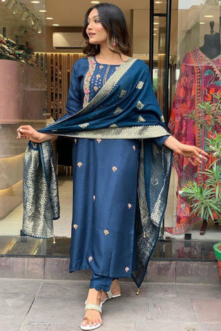 Blue Viscose Reyon Jacquard Embroidery Kurta Set_Kumari Sarees