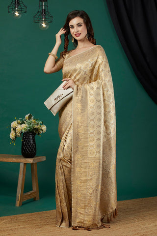 Cream And Gold-Toned Kanjeevaram Saree_Kumari Sarees