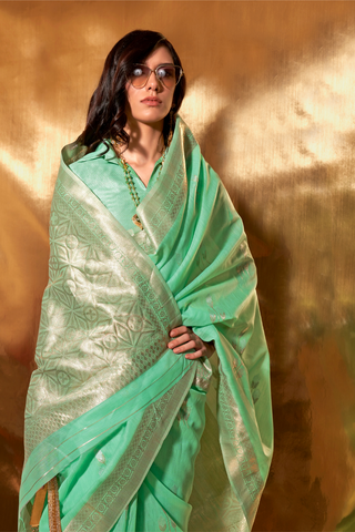 GREEN HANDWOVEN LINEN SAREES