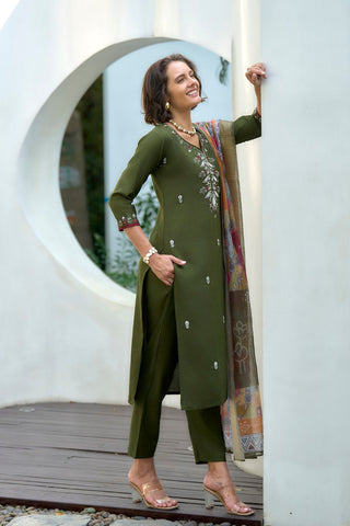 Green Chanderi Butti With Embroidery Kurta Set_Kumari Sarees