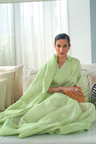 GREEN CHICKANKARI LUCKNOWI WAVING SAREE