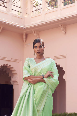 GREEN PURE LINEN WEAVING SAREE