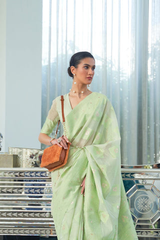 GREEN CHICKANKARI LUCKNOWI WAVING SAREE