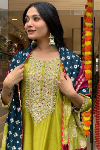 Green Viscose Chanderi Jacquard Embroidery Kurta Set_Kumari Sarees