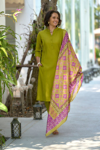 Green Vatican With Embroidery Kurta Set_Kumari Sarees