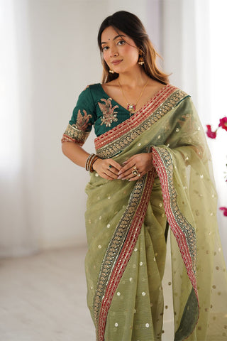 Green Banarasi Crush Silk Saree