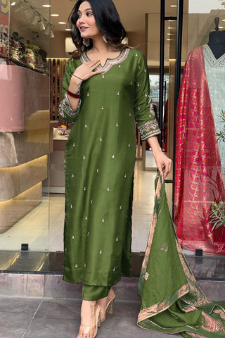 Green Georgette Weightless Digital Printed Kurta Pant With Dupatta_Kumari Sarees