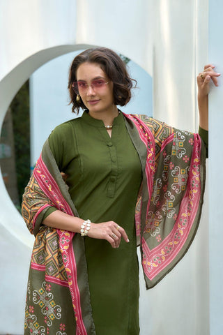 Green Vatican With Embroidery Kurta Set