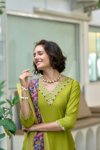 Green Chanderi Butti With Embroidery Kurta Set_Kumari Sarees