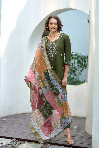 Green Chanderi Butti With Embroidery Kurta Set_Kumari Sarees