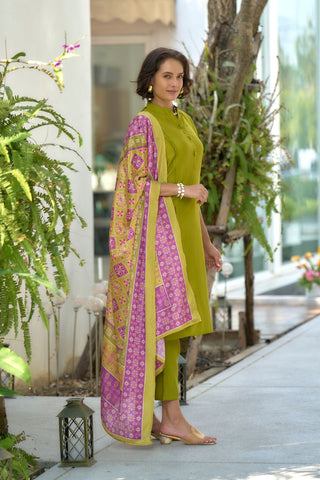 Green Vatican With Embroidery Kurta Set_Kumari Sarees