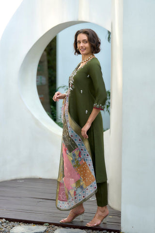 Green Chanderi Butti With Embroidery Kurta Set_Kumari Sarees