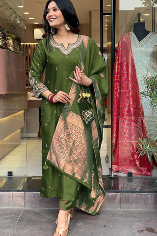 Green Georgette Weightless Digital Printed Kurta Pant With Dupatta_Kumari Sarees