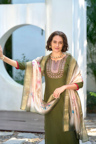 Green Organza Butti With Embroidery Kurta Set_Kumari Sarees