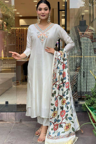 Grey Viscose Chanderi Embroidery Kurta Set_Kumari Sarees