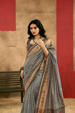 Grey Patola Handloom Weaving Silk Saree_Kumari Sarees