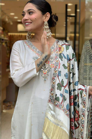 Grey Viscose Chanderi Embroidery Kurta Set_Kumari Sarees