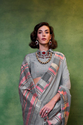 Grey Spun Handloom Weaving Silk Saree