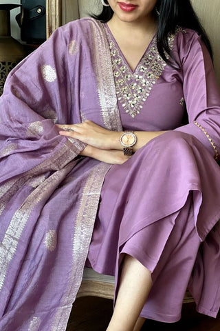 Lavender Chanderi Jaccard Silk Embroidery Kurta Set