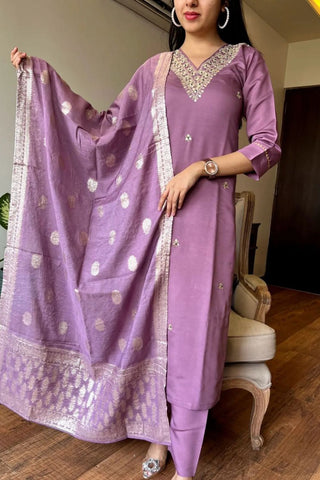 Lavender Chanderi Jaccard Silk Embroidery Kurta Set