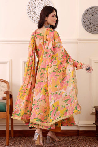  Multi Color Georgette Weightless Degital Printed Kurti Pant With Dupatta_Kumari Sarees