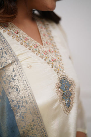 Off White Women Embroidered Chanderi Silk Kurta set