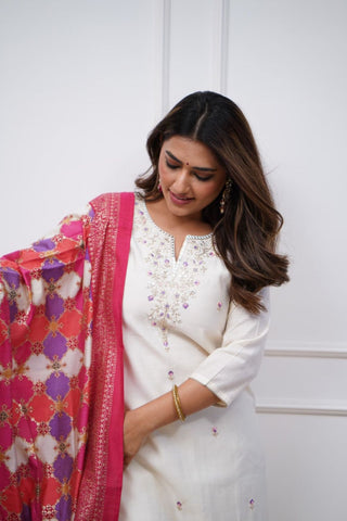 Off White Women Embroidered Chanderi Silk Kurta Set_Kumari Sarees