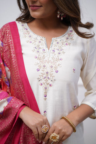 Off White Women Embroidered Chanderi Silk Kurta Set_Kumari Sarees